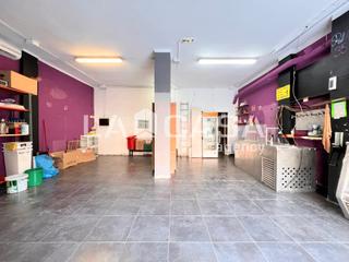 Planta baixa  Carrer de floridablanca. Local comercial en venta  excelente oportunidad