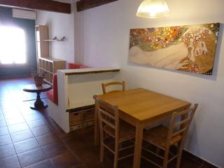 Appartement  Carrer de sant gil. Ático tipo loft en buen estado  totalmente amueblado