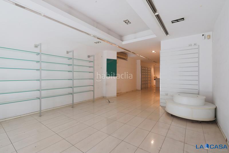Foto a0ce3239-44d6-4114-8adc-d3d1f29c7594. Business premise in La Bordeta Barcelona