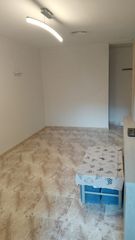 Flat  Carrer d'alcolea. Piso en sants, cerca de les corts  funcional y bien ubicado