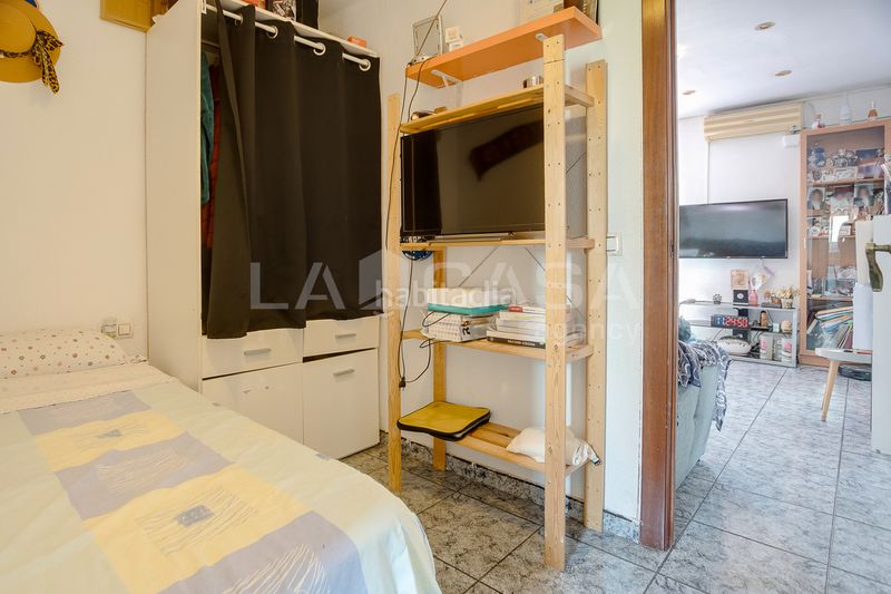 Foto 0d99fd54-6d1e-4745-9ccc-428f5a524c1d. Pis amb calefacció a Besòs - Maresme Barcelona