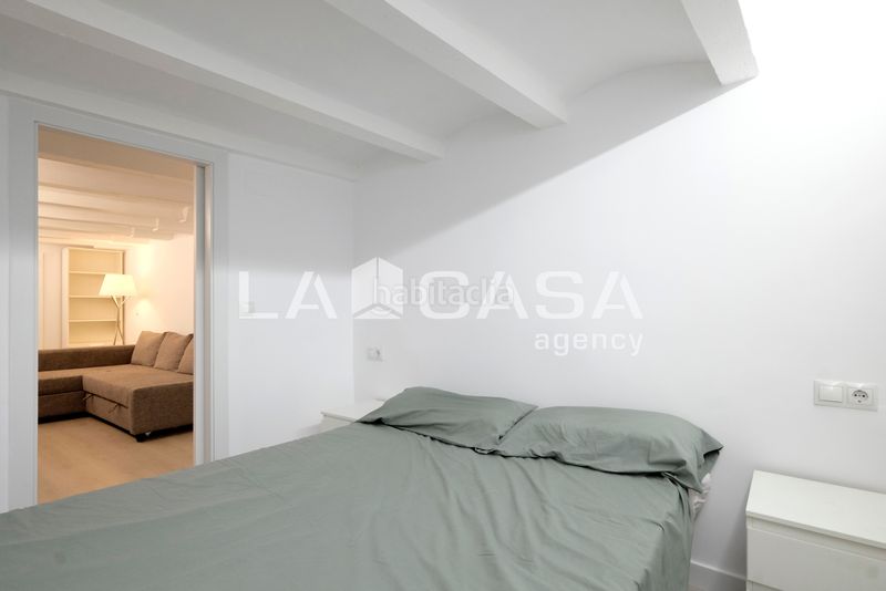 Foto eede1b92-bc3d-41a7-98f9-ecd06d6ed63e. Pis amb calefacció a Baix Guinardó Barcelona