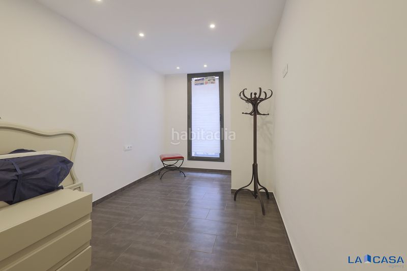 Foto efdd4c76-dc0f-4552-a735-1f643d6f4bf9. Planta baixa a Sants-Badal Barcelona