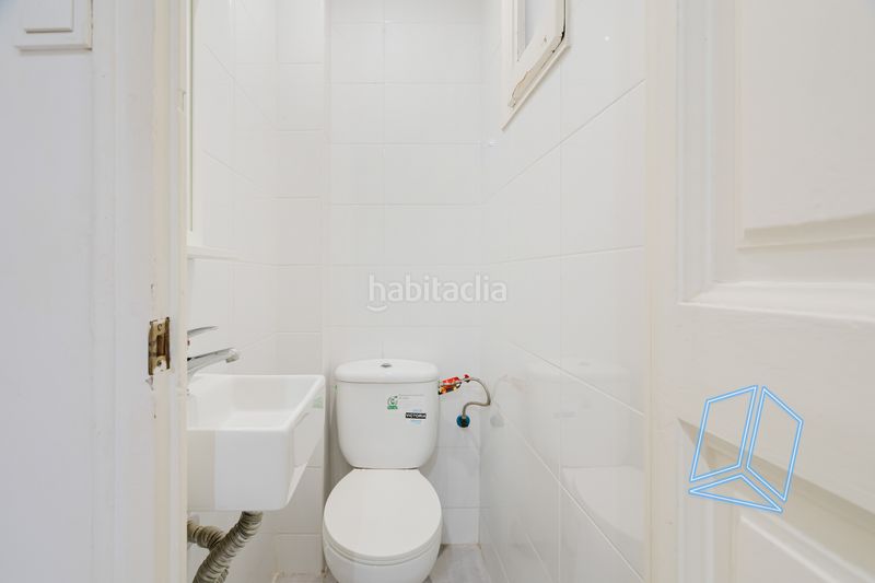 Foto b37b4d87-dd67-4b3c-b1e7-226e76c515b4. Pis a Sagrada Família Barcelona