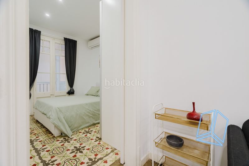 Foto bfaf253e-21aa-4606-af7c-a05f7ac16fa3. Pis a Sagrada Família Barcelona