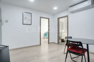 Àtic  Avenida isabel la catolica d'. Ático exterior y luminoso junto al metro l5 en pubilla cases