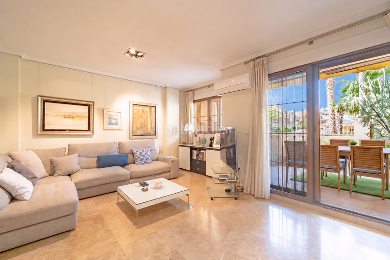 Foto d1c4a09c-4650-4fb2-9b3a-509a78e22691. Casa adossada amb calefacció aparcament piscina a Valencia