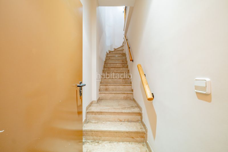 Foto d2f12e25-83c0-4f16-9c5f-a9db92f852a0. Casa adossada amb calefacció aparcament piscina a Valencia