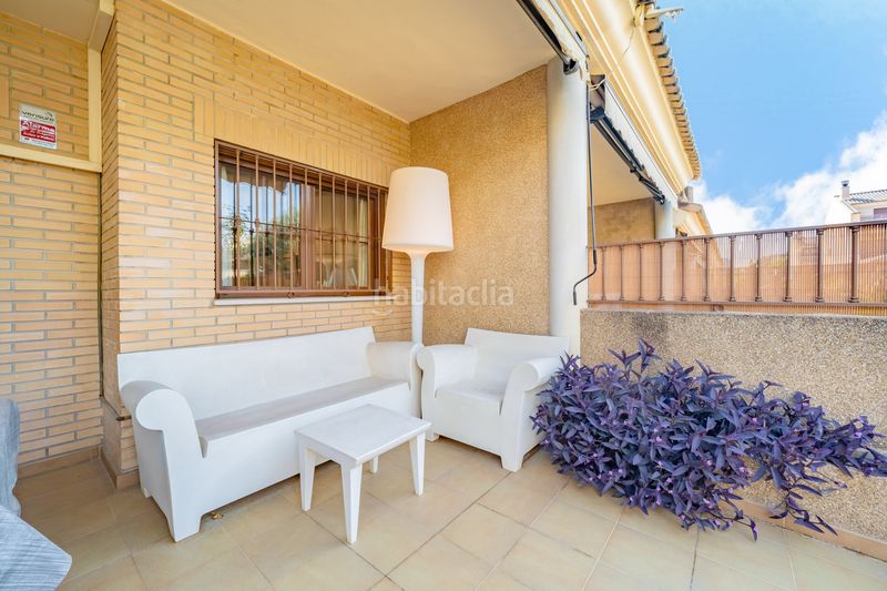 Foto e069174a-8ed2-4bcb-9c21-6b7119b0a94c. Casa adossada amb calefacció aparcament piscina a Valencia