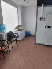 Lloguer Local Comercial a Carrer de juan de garay 19. Local en alquiler z. hospital peset