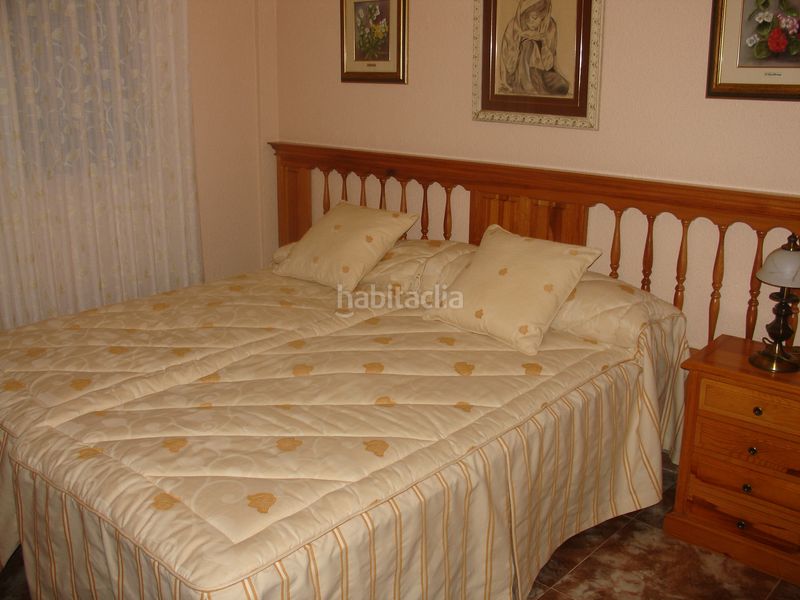 Foto 40ad3d1a-f6bd-4831-8d0d-f280a1e8e75b. Xalet amb xemeneia calefacció aparcament piscina a Picassent