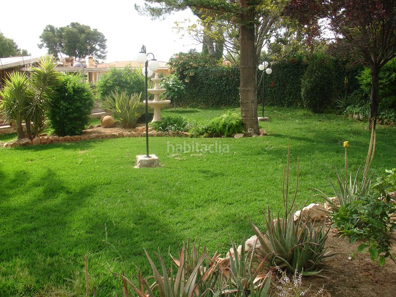 Foto b668171d-d728-437e-b991-853c33c37373. Xalet amb xemeneia calefacció aparcament piscina a Picassent