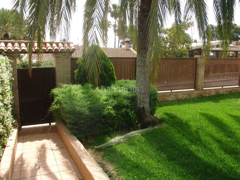 Foto daeb562a-303f-4580-a022-d90262c6aa88. Xalet amb xemeneia calefacció aparcament piscina a Picassent