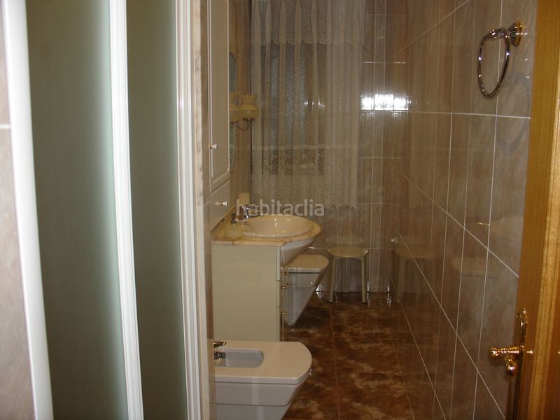 Foto e40a7ca6-77ec-4b0b-8357-97a52951affd. Xalet amb xemeneia calefacció aparcament piscina a Picassent