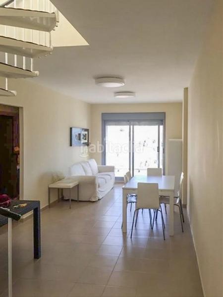 Foto b78f3754-ca41-4376-9ec4-54a694393396. Alquiler dúplex en desconocido 241 apartamento playa en Almenara