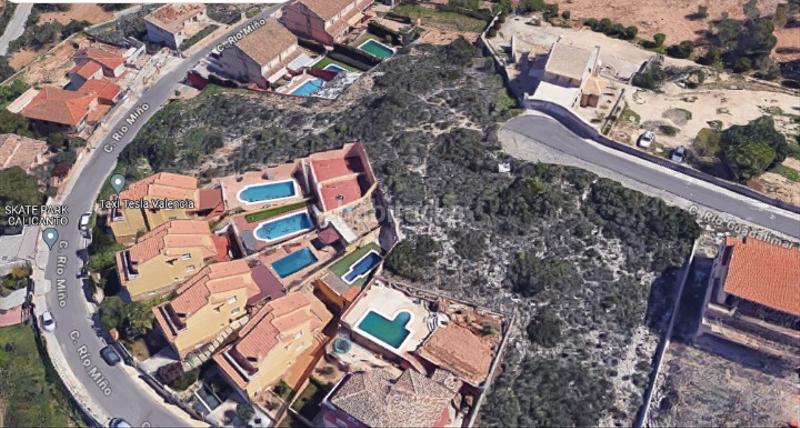 Foto 57737c67-667c-4b22-a5b1-24efb4be7c10. Terreny residencial a Sierra Perenchiza-Cumbres de Calicanto-Sto Domingo Chiva