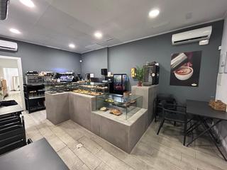 Traspàs Local Comercial a La Petxina. Horno cafeteria en traspaso