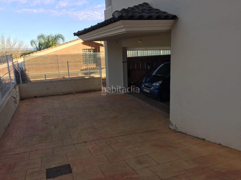 Foto a67b5e04-bbf0-48e3-aa42-d5297667b75b. Xalet amb calefacció aparcament piscina a Picassent