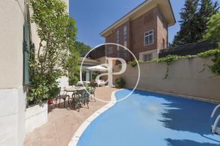 Casa a El Viso. Chalet con piscina en el viso