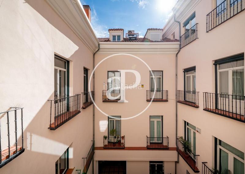 Foto 7b388c22-f6ed-4f04-9f24-c67b6bc57709. Duplex avec chauffage dans Cortes-Huertas Madrid
