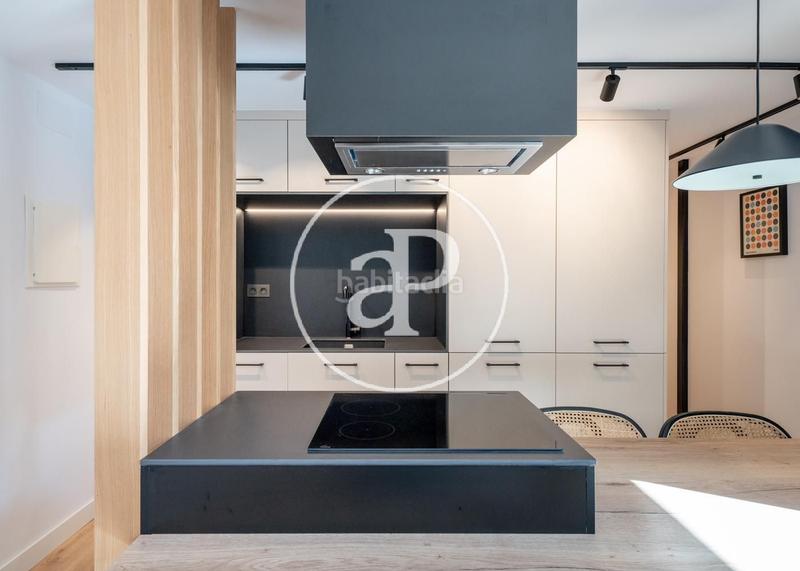 Foto f3202074-a88c-4ea3-b835-2232e81b4db2. Duplex avec chauffage dans Cortes-Huertas Madrid