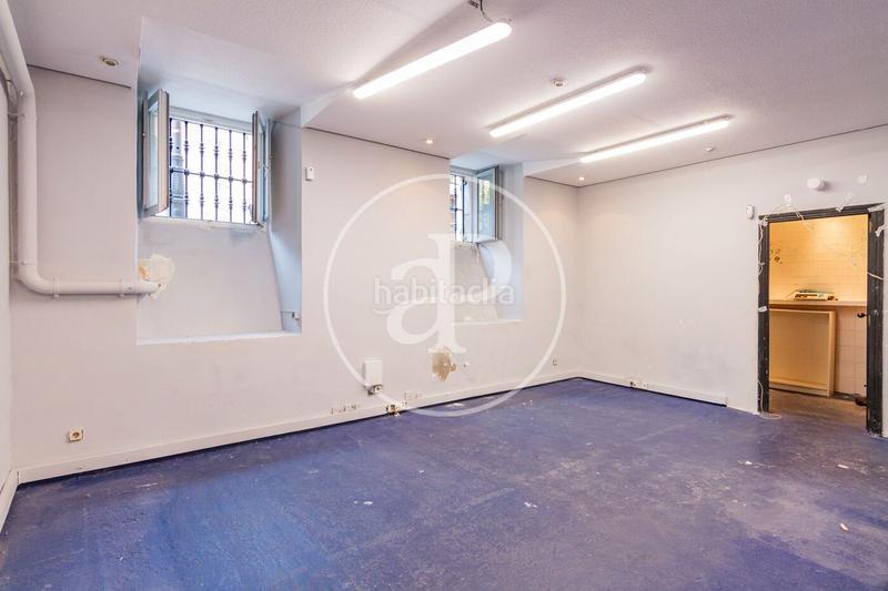 Foto 4a3bf8fe-b9a6-480a-bc0f-cc49bec9f0d3. Piso  en venta en calle de la encarnación. en Madrid