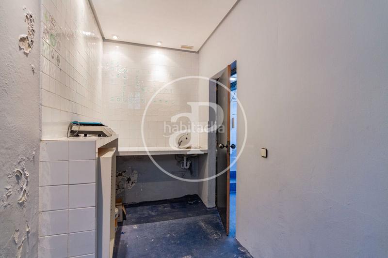 Foto 66940a23-e0f3-427e-b1fd-a9527f96806b. Piso  en venta en calle de la encarnación. en Madrid