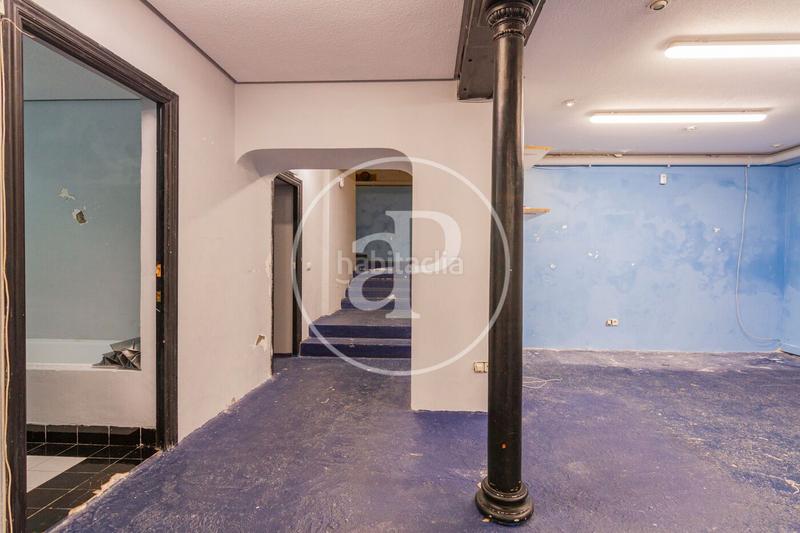 Foto acbdc4bc-f05f-4142-aa9d-c79d58a3063b. Piso  en venta en calle de la encarnación. en Madrid