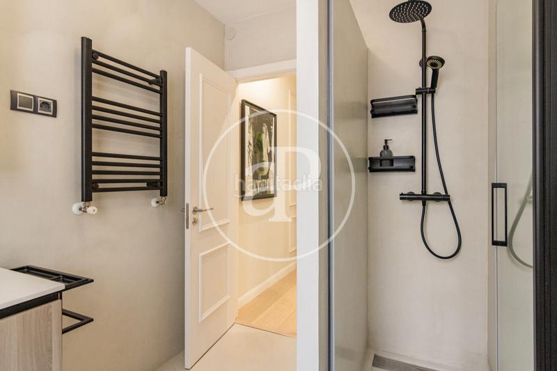 Foto 580f18c0-7458-4c12-8ac6-1c4c1908d760. Affitto appartamento con riscaldamento in Almagro Madrid
