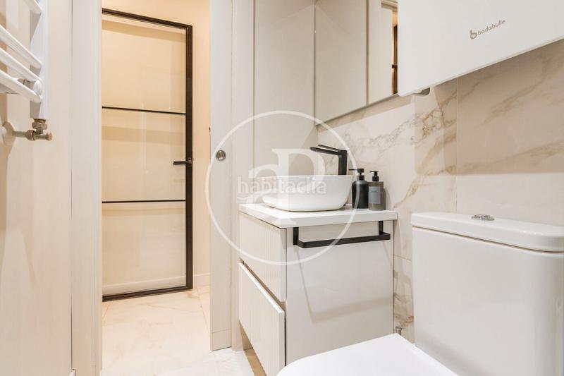 Foto e54c2191-075c-4f01-b0c0-98d806fa635c. Rent flat with heating in Almagro Madrid