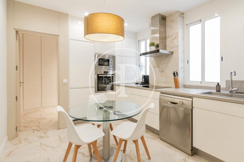 Foto f0393cd3-e829-4a47-bf8e-cb1b542cc73e. Rent flat with heating in Almagro Madrid