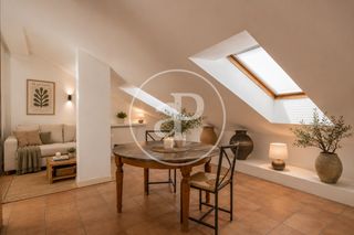 Flat in Plaza del Conde de Miranda
