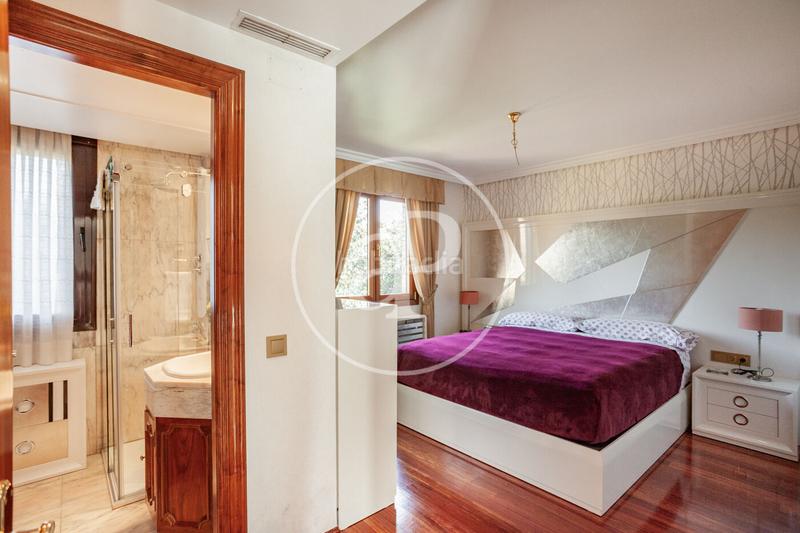 Foto 19d1ed07-6570-4a08-8bc7-026774cdaf8b. Casa con riscaldamento parcheggio piscina in Pueblo Pozuelo de Alarcón