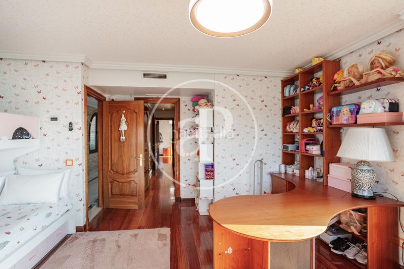 Foto 28d705d4-abf3-4064-88b4-ccf0cf12a889. Casa con riscaldamento parcheggio piscina in Pueblo Pozuelo de Alarcón