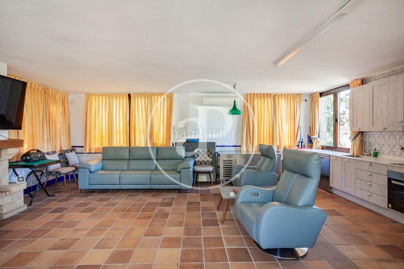 Foto 2fa4da61-017a-45ab-b70b-e463f365329e. Casa con riscaldamento parcheggio piscina in Pueblo Pozuelo de Alarcón