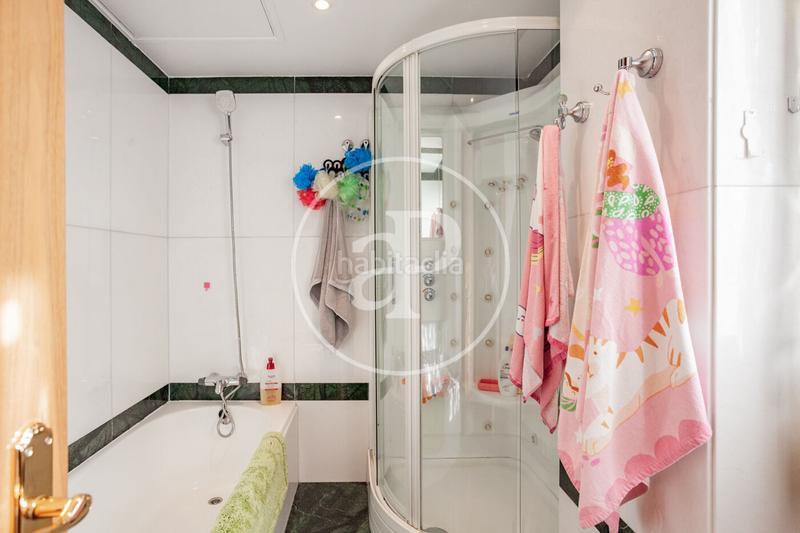 Foto 7fb04c7d-1b72-4679-b0d2-2665c8546bf0. Casa con riscaldamento parcheggio piscina in Pueblo Pozuelo de Alarcón