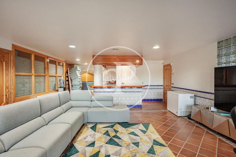 Foto a2ce4446-4123-4c96-800f-b8e1f1b1d360. Casa con riscaldamento parcheggio piscina in Pueblo Pozuelo de Alarcón