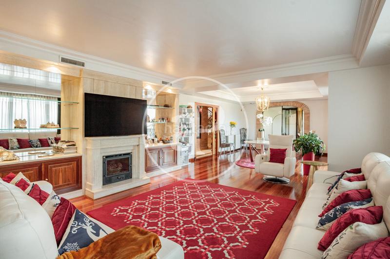 Foto ba24bf7e-11f9-4764-8e3d-840e0825ff36. Casa con riscaldamento parcheggio piscina in Pueblo Pozuelo de Alarcón