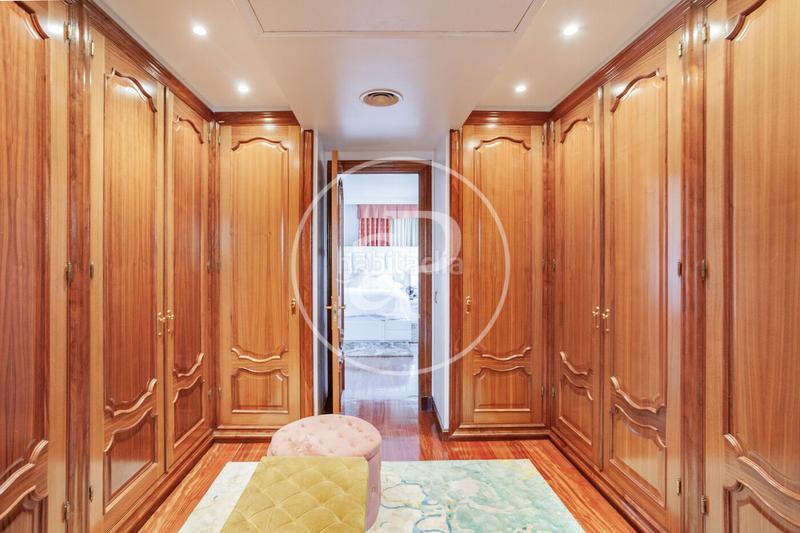 Foto c69806b7-380c-425a-83ad-f323786b5507. Casa con riscaldamento parcheggio piscina in Pueblo Pozuelo de Alarcón