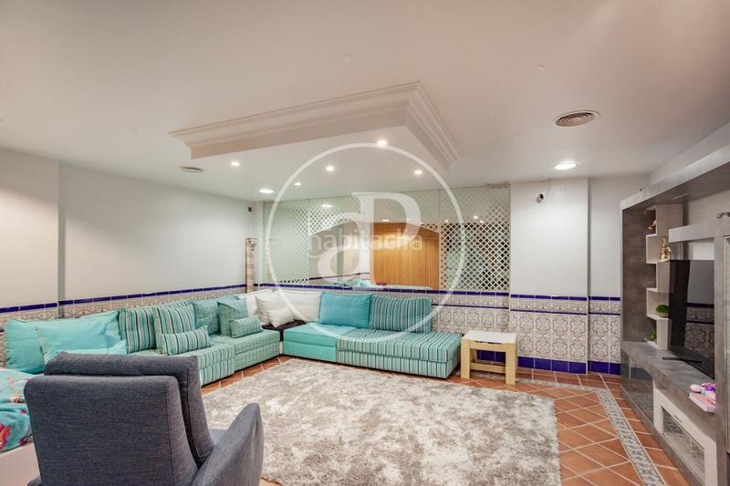 Foto dcfd6873-98f7-4d92-8893-1771391bfa00. Casa con riscaldamento parcheggio piscina in Pueblo Pozuelo de Alarcón