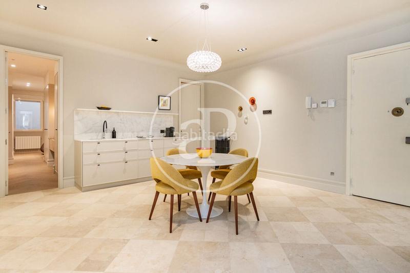 Foto 537c4628-d61e-4cc2-b820-c35c6ba61695. Location appartement avec chauffage dans Sol Madrid