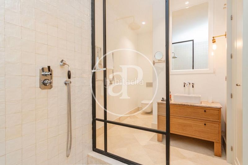 Foto b2caae69-fb8a-4352-8042-ab8c8e7f9427. Location appartement avec chauffage dans Sol Madrid