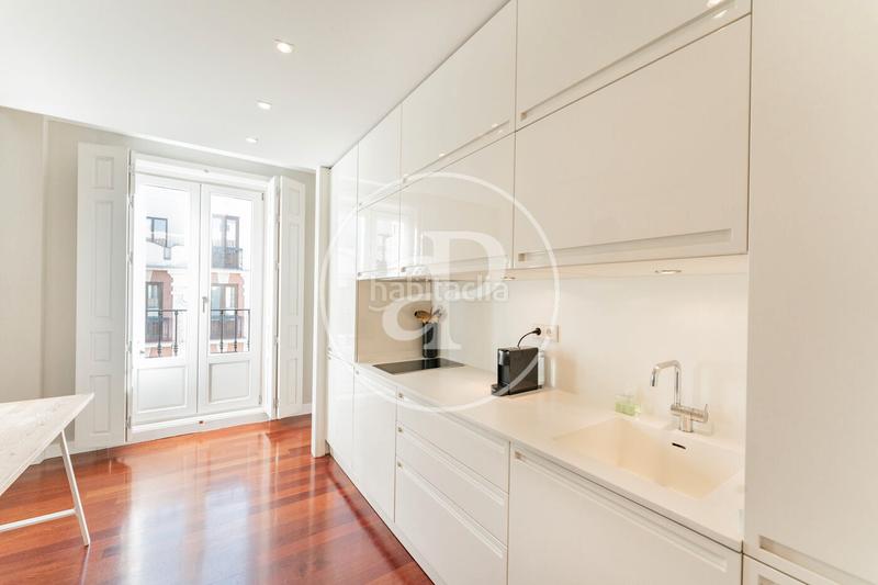 Foto fddeb81b-27ec-4f85-9222-17d7b09629af. Rent flat with heating parking in Castellana Madrid