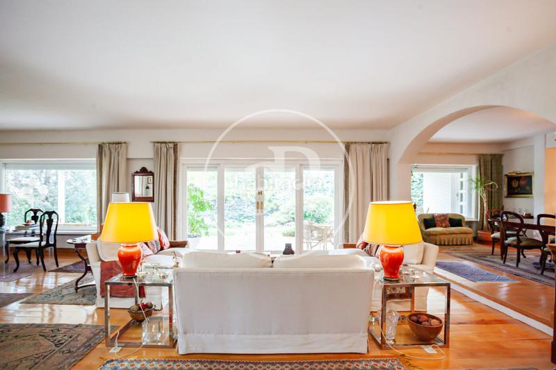 Foto a716ec96-66b8-46b4-aca1-dad3a973440f. Casa chalet independiente en venta en Fuentelarreina. en Madrid