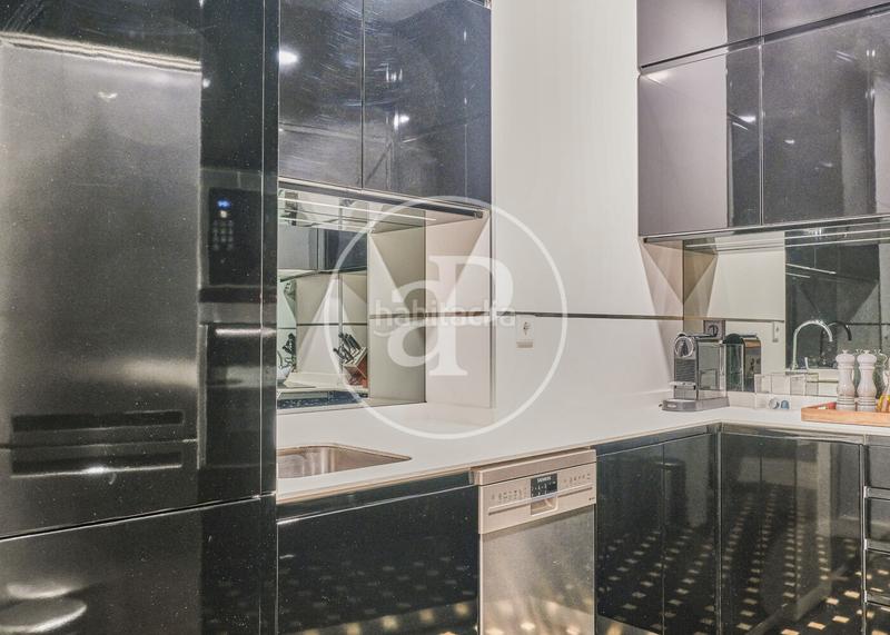 Foto 9863a4e9-9ab2-405e-ac54-f27c5b6620db. Location appartement avec chauffage dans Recoletos Madrid