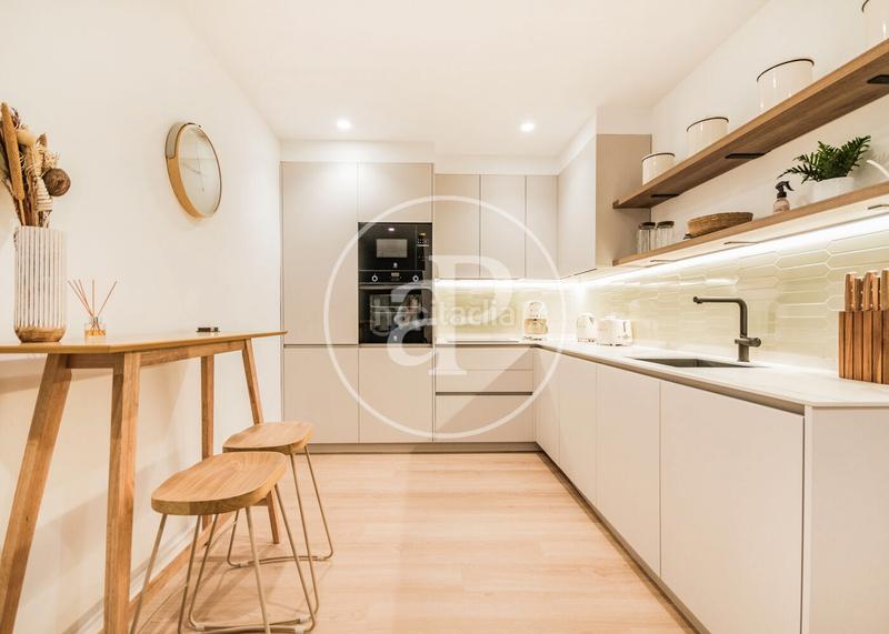 Foto 483f829c-3bf8-4c7c-bb98-b37851cab875. Pis amb calefacció a Sol Madrid