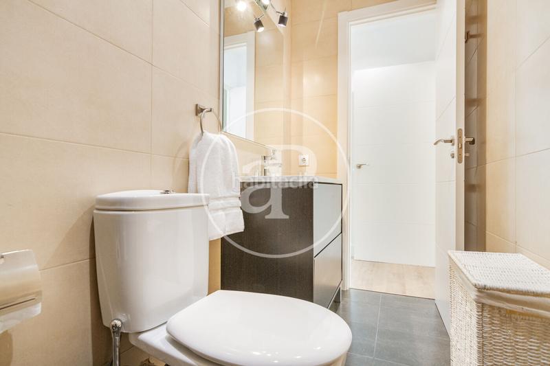 Foto f6c7f702-ed83-4d93-b428-47b47a0e4aaa. Location appartement dans c. de agastia 71 dans San Juan Bautista Madrid