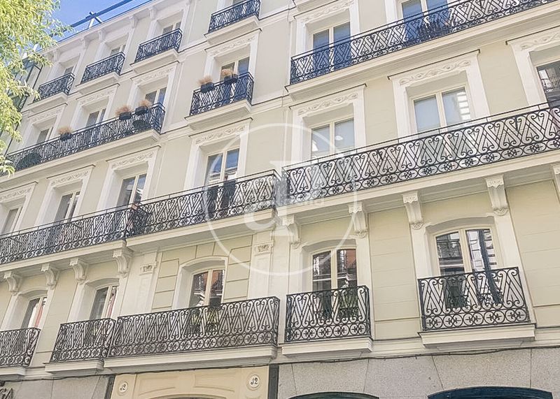 Foto 0f12fc2d-bce1-4a08-8b76-70816bc6d646. Alquiler piso  en alquiler en calle barquillo en Madrid