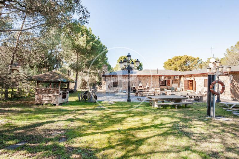 Foto 09f381c0-5cec-4874-a37f-938d3cc5cd27. Casa chalet en venta en Valdepastores-Las Encinas Boadilla del Monte