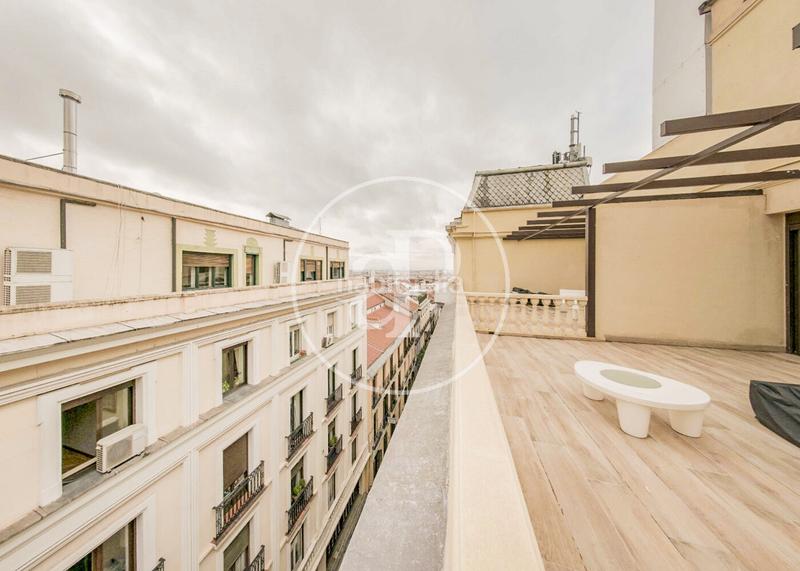 Foto 7cfd16a4-bd18-475f-a739-1a198f63473e. Alquiler ático apartamento en alquiler en calle atocha en Madrid